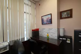 5067 N Lincoln Ave, Chicago, IL 60625 - Photo 16