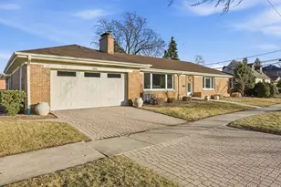 1201 S Knight Ave, Park Ridge, IL 60068 - Photo 1