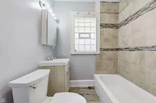 8111 S Manistee Ave, Chicago, IL 60617 - Photo 10