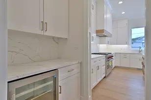 570 S Parkside Ave, Elmhurst, IL 60126 - Photo 6