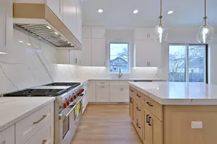 570 S Parkside Ave, Elmhurst, IL 60126 - Photo 8