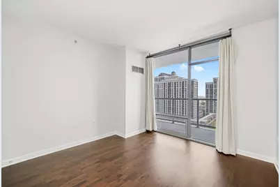 100 E 14th Street #1203, Chicago, IL 60605 - Photo 18