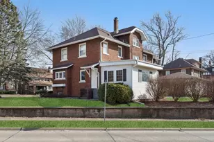 2311 12th St, Moline, IL 61265 - Photo 6