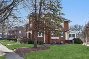 2311 12th St, Moline, IL 61265 - Photo 4