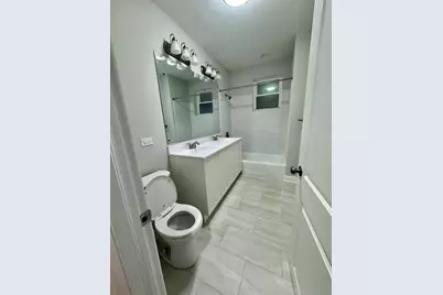 1727 W Bryn Mawr Avenue #2, Chicago, IL 60660 - Photo 10