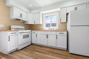 502 Pearl St, Rockford, IL 61104 - Photo 8