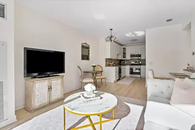 [Address not provided], Chicago, IL 60654 - Photo 6