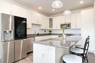 429 E Dekalb Dr, Maple Park, IL 60151 - Photo 12