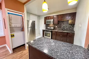 7926 S Luella Ave, Chicago, IL 60617 - Photo 10