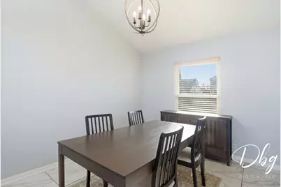 389 E Cherry Cove Lane, Round Lake Beach, IL 60073 - Photo 10