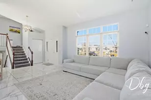 389 E Cherry Cove Ln, Round Lake Beach, IL 60073 - Photo 4