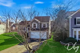 389 E Cherry Cove Ln, Round Lake Beach, IL 60073 - Photo 38