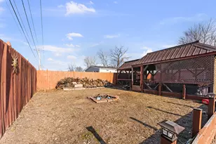 303 Jefferson St, New Boston, IL 61272 - Photo 40