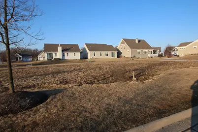 40445 N South Newport Drive, Antioch, IL 60002 - Photo 2