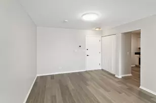 705 S Milwaukee Ave, Libertyville, IL 60048 - Photo 6