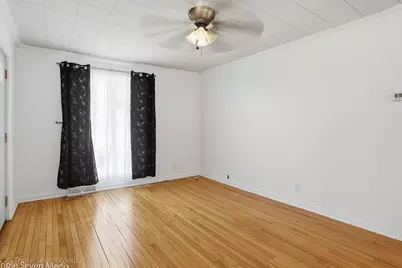 2357 Caton Farm Road, Crest Hill, IL 60403 - Photo 4