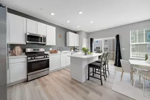 1004 Atterberg Rd, South Elgin, IL 60177 - Photo 6