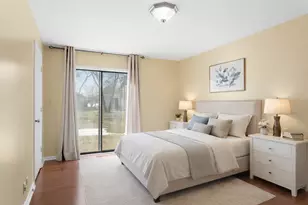 217 Juniper Cir, Streamwood, IL 60107 - Photo 16