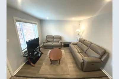 18W268 Standish Lane, Villa Park, IL 60181 - Photo 4