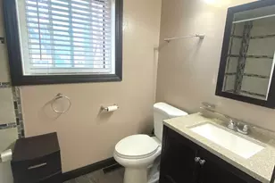 18W268 Standish Ln, Villa Park, IL 60181 - Photo 16