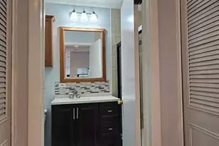 9588 Terrace Pl, Des Plaines, IL 60016 - Photo 12