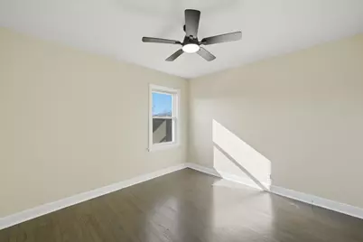 9527 S Woodlawn Avenue, Chicago, IL 60628 - Photo 20