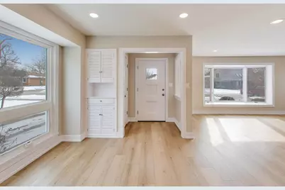 1421 Cynthia Avenue, Park Ridge, IL 60068 - Photo 4