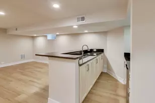 1421 Cynthia Ave, Park Ridge, IL 60068 - Photo 22