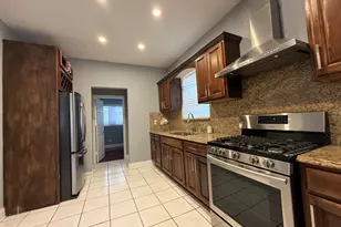 2133 W 71st St, Chicago, IL 60636 - Photo 14