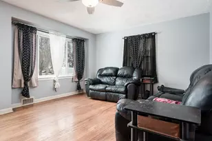 1908 Melrose St, Rockford, IL 61103 - Photo 6