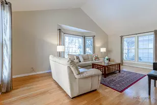 275 Saddle Back Rd, Vernon Hills, IL 60061 - Photo 6