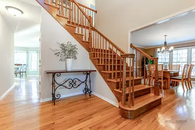 275 Saddle Back Road, Vernon Hills, IL 60061 - Photo 4