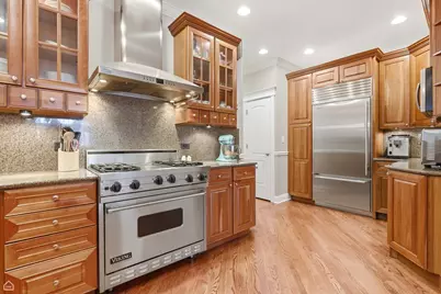 [Address not provided], Chicago, IL 60657 - Photo 8