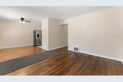 11342 S Avenue G, Chicago, IL 60617 - Photo 2
