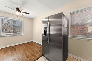 11342 S Ave G, Chicago, IL 60617 - Photo 6