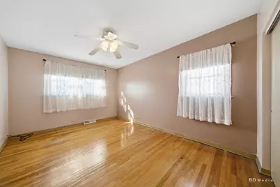 10228 S Kenneth Avenue, Oak Lawn, IL 60453 - Photo 10