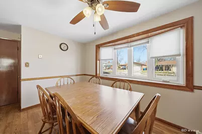 10228 S Kenneth Avenue, Oak Lawn, IL 60453 - Photo 6