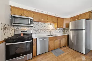 10228 S Kenneth Ave, Oak Lawn, IL 60453 - Photo 8