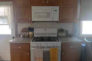 19 Capri St, Streator, IL 61364 - Photo 6