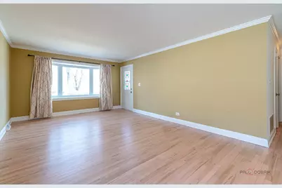 222 Prospect Avenue, Mundelein, IL 60060 - Photo 12