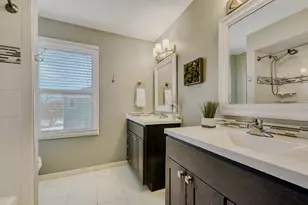 3881 Bordeaux Dr, Hoffman Estates, IL 60192 - Photo 28