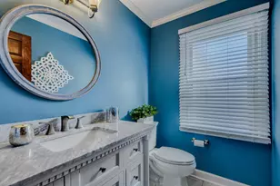 3881 Bordeaux Dr, Hoffman Estates, IL 60192 - Photo 16