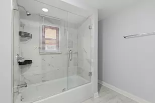 2950 N Lowell Ave, Chicago, IL 60641 - Photo 26