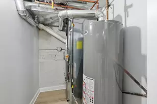 2950 N Lowell Ave, Chicago, IL 60641 - Photo 40