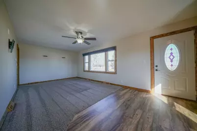 801 W Fulton Street, Polo, IL 61064 - Photo 4