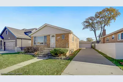 8121 McVicker Avenue, Burbank, IL 60459 - Photo 2