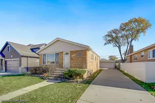 8121 McVicker Ave, Burbank, IL 60459 - Photo 2