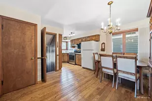 3019 W 104th St, Chicago, IL 60655 - Photo 8