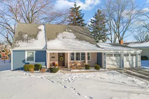 35 Cloverdale Ln, Schaumburg, IL 60194 - Photo 26