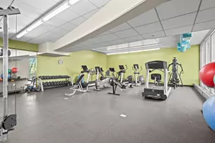 1570 Elmwood Ave, Evanston, IL 60201 - Photo 24